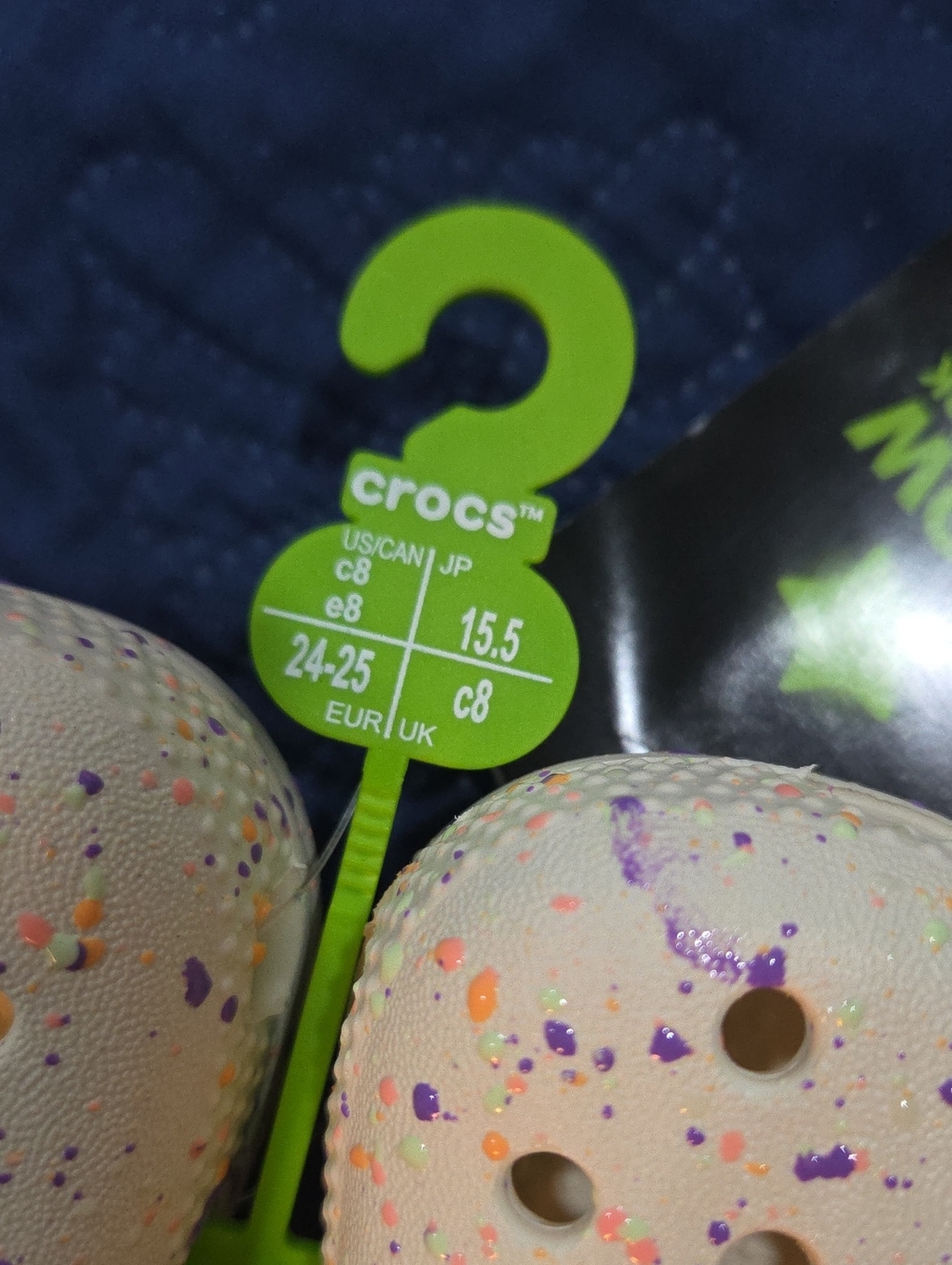CROCS Toddler size 7 - Cream Glow in the Dark Clogs - Picture 3 of 5
